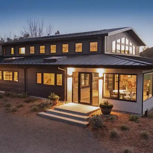 EXTRAORDINARY 14-ACRE ESTATE