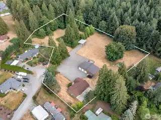 Charming Rambler on Three-Plus Acres