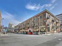 VIDA DE LUJO EN LOS LOFTS DE RIVERPARK SQUARE