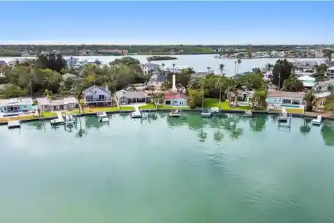 Relaxed Waterfront Living