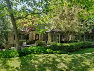 Beautifully Maintained Home in Country Club Estates