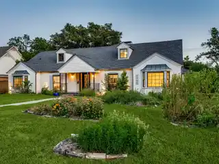 Desirable Residence in the Heart of Melshire Estates