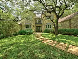 Exquisite Estate Property in Coveted West Rim