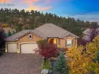Home Nestled in Serene Alpine Glen