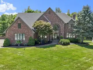 Woodfield Beauty Backing to Serene Nature Preserve