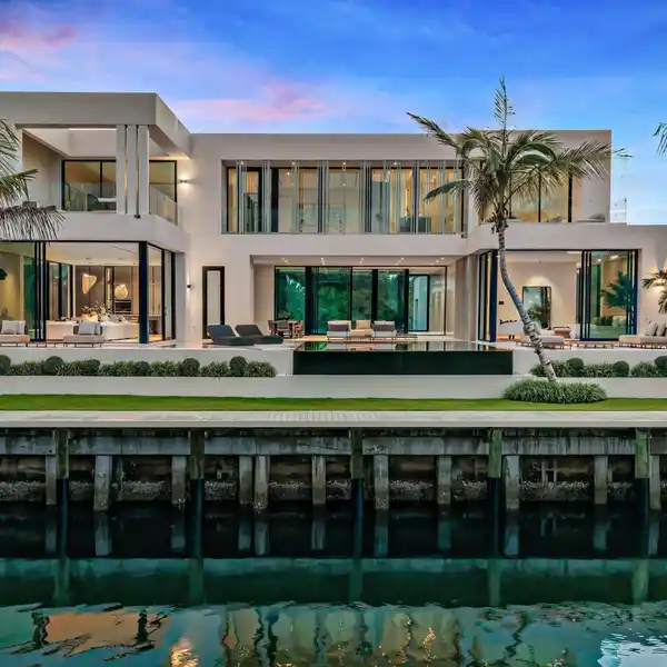 UNIQUE CUSTOM MASTERPIECE