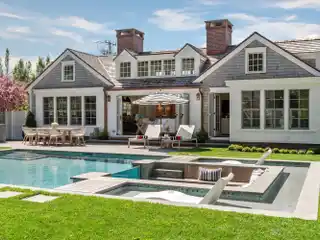 A Truly Distinctive Living Experience