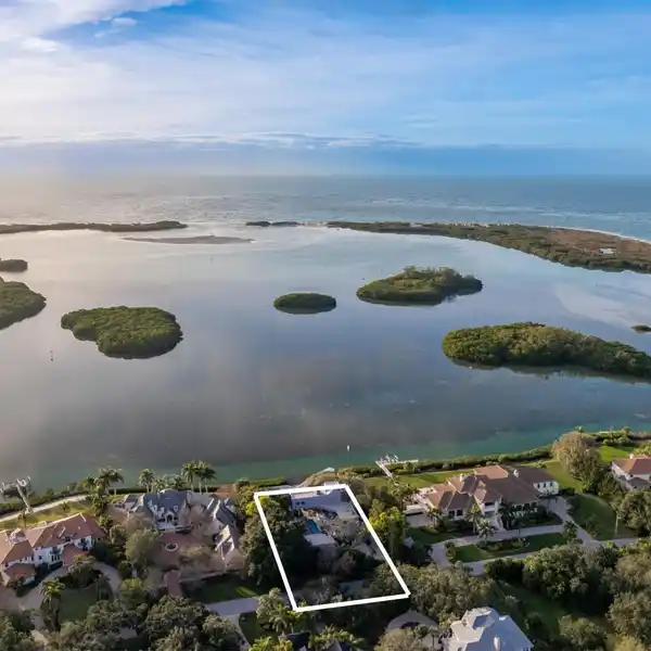 CREATE YOUR WATERFRONT DREAM