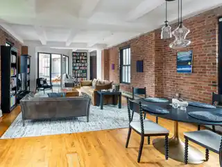 Rare Triebca Loft for Rent