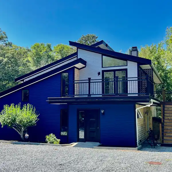 ARCHITECTURAL CHARM MEETS COASTAL CONVENIENCE