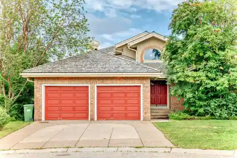 Spacious Executive Home in Christie Park