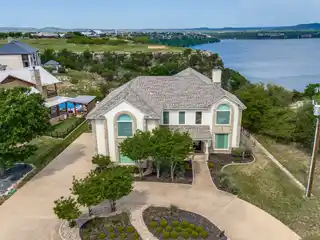 Spectacular Lakefront Luxury Home