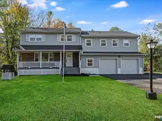 Luxury Living with Outdoor Bliss