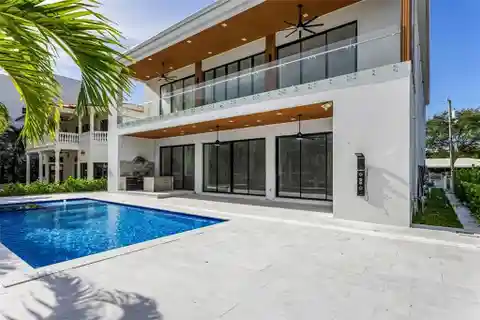 New Architectural Modern Deepwater Estate