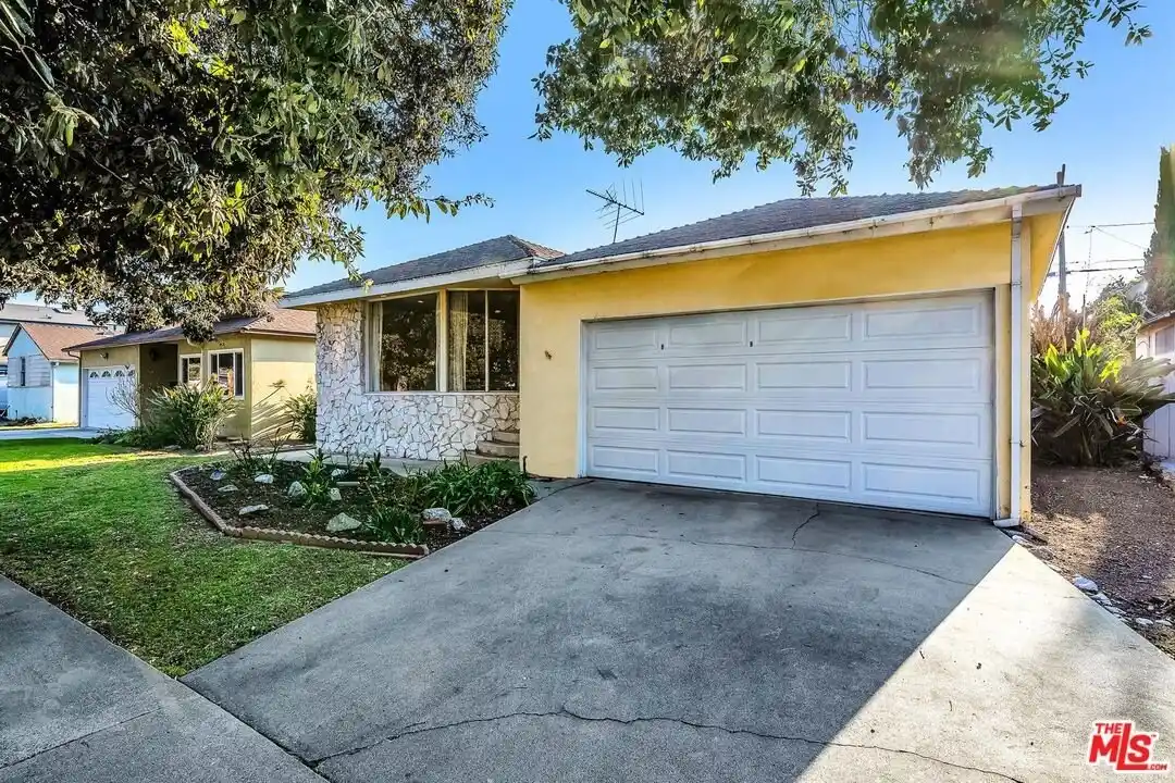 Exceptional Opportunity in Sunkist Park