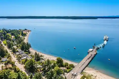 A Beachfront Playground to Sooth Your Soul