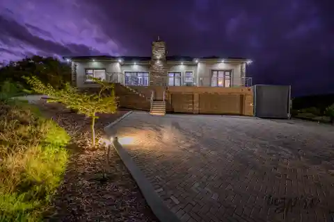 Luxury Coastal Living in Num Num Estate