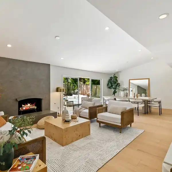 LUXURIOUS PRIMARY SUITE WITH WALK-IN CEDAR-LINED CLOSET