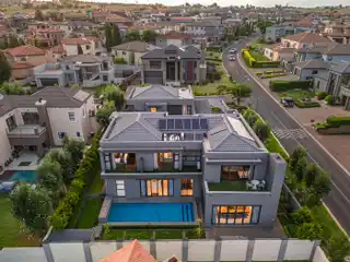 Luxury Mansion in Blue Valley Golf Estate