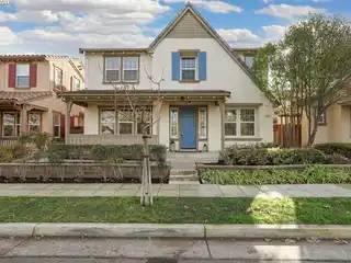 Multi-generational Living with Private Casita