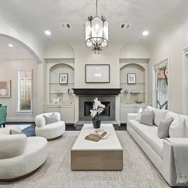 RARE MEDITERRANEAN-STYLE TOWNHOME WITH ABUNDANT NATURAL LIGHT THROUGHOUT