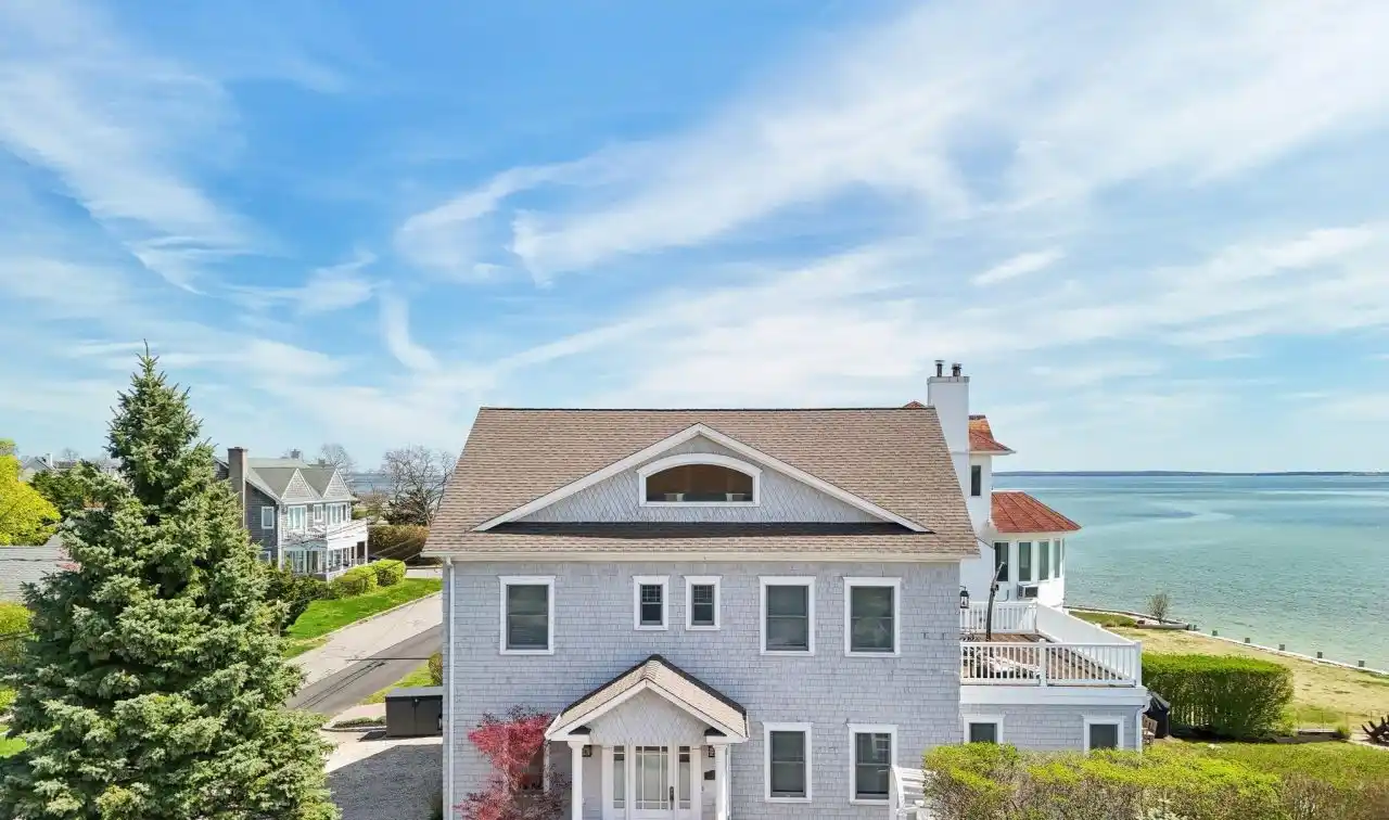 A True Coastal Gem