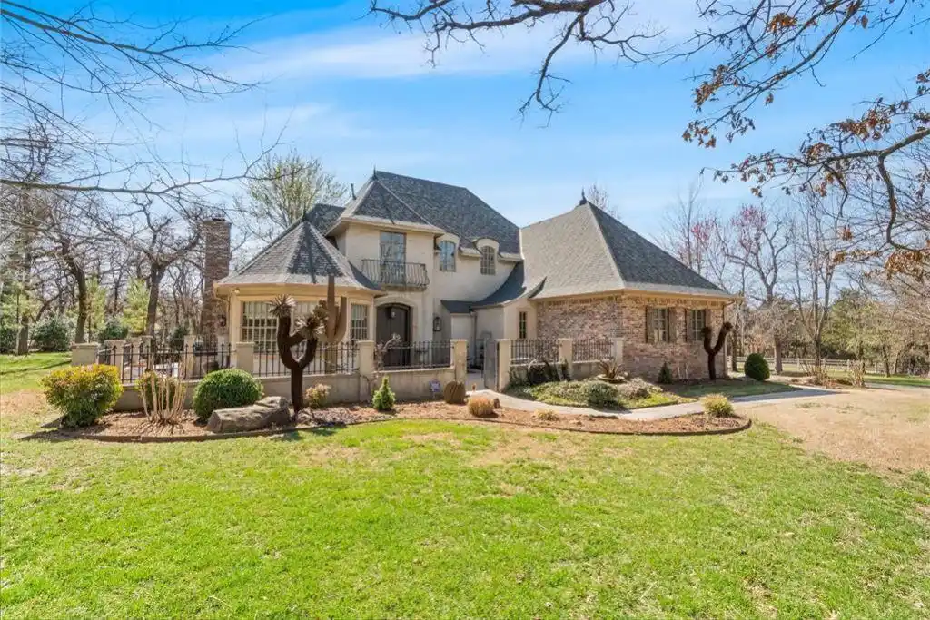 Custom Home in the Exclusive Gated Edinborough Pointe Community