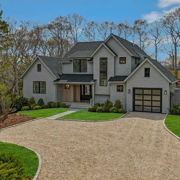 NEW CONSTRUCTION IN BARNES LANDING