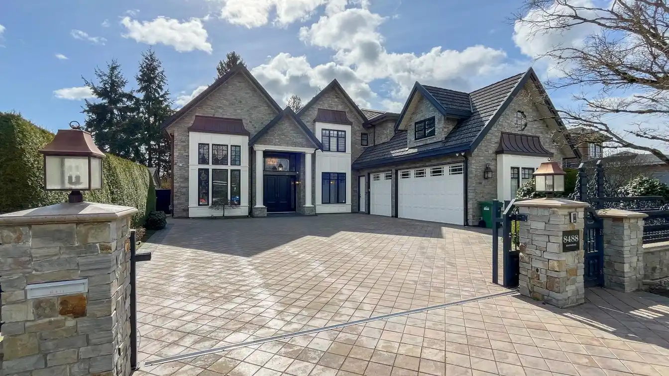 Spectacular Deluxe Custom Home