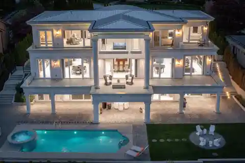 Unobstructed Panoramic Views