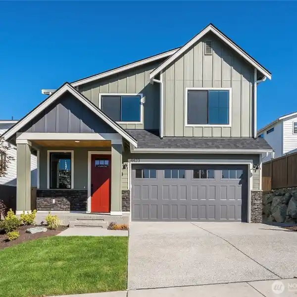 NEW CONSTRUCTION MODERN FARMHOUSE-STYLE HOME