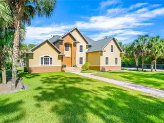 Extraordinary 2.5-Acre Estate