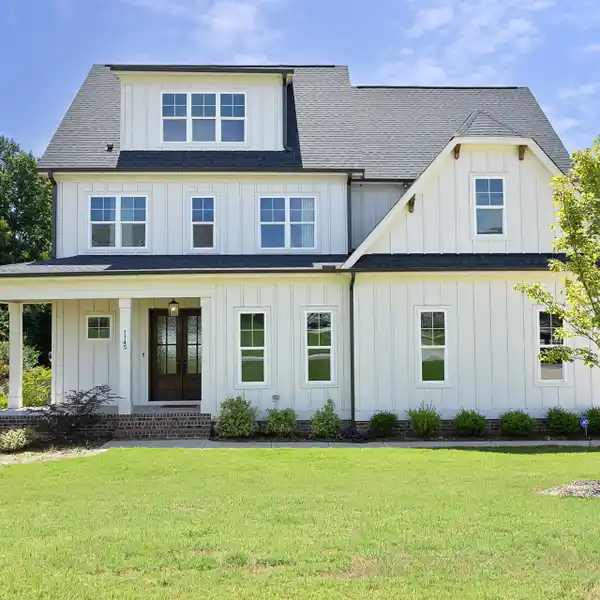 MODERN ELEGANCE MEETS LUXURY LIVING