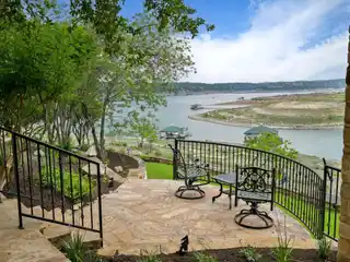 Lakeside Estate in Lago Vista