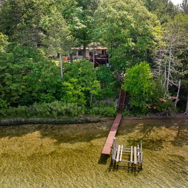 LEGACY LIVING ON GREEN LAKE