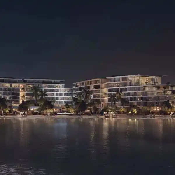 SERENE WATERFRONT SANCTUARY