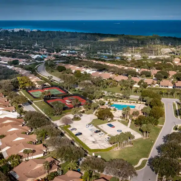 PRIVATE OASIS WITH A PRIME LOCATION