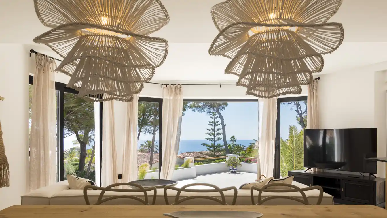 Two-level Villa with Serene Outdoor Entertainment Spaces