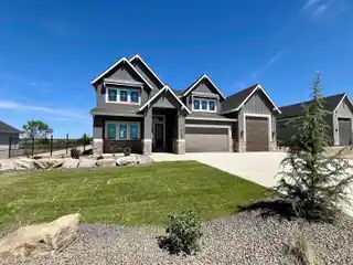 Spacious New Construction in Riverwood