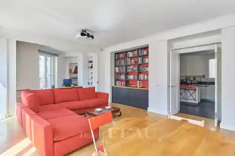 Classic Elegance Meets Latin Quarter Lifestyle