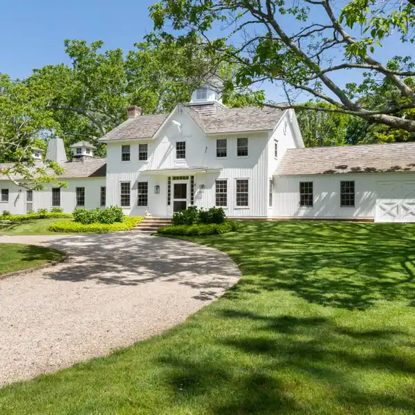 EXTRAORDINARY PARK-LIKE ESTATE FOR RENT