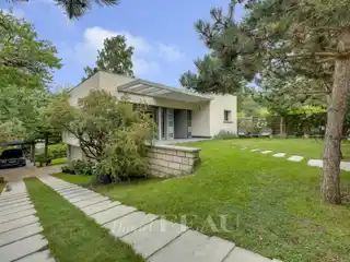 Fully Renovated Architect’s Home with Spacious Garden