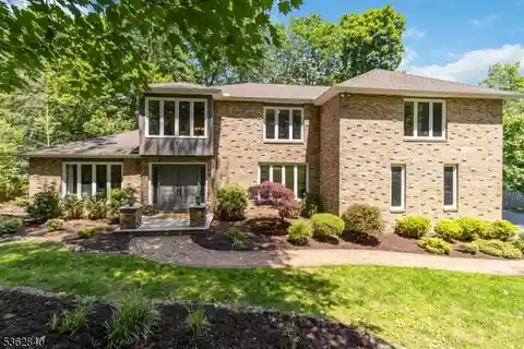 Beautifully Updated and Spacious Colonial Home