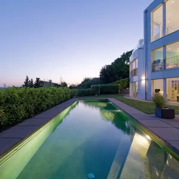 YOUR TOP-CLASS RETREAT: STYLISH VILLA WITH MOUNTAIN VIEWS