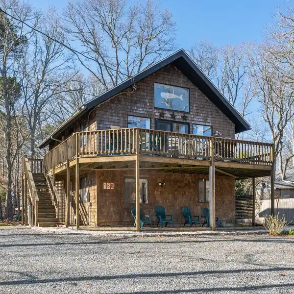 CHARMING FOUR BEDROOM HOME