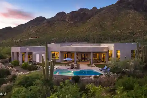 Modern Elegance Meets Desert Serenity