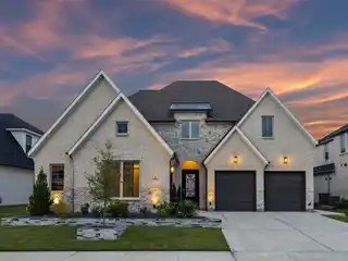 Modern Southgate Home Loaded with Upgrades