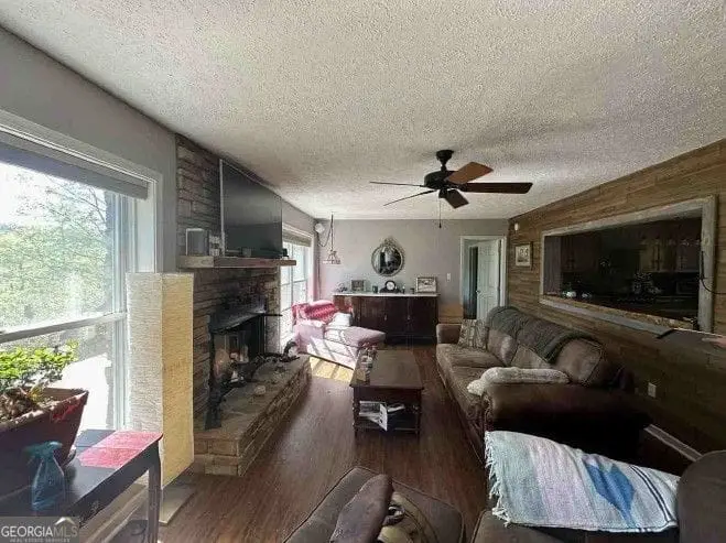 Small Image