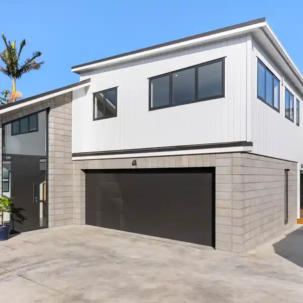 NEWLY COMPLETED ARCHITECTURAL RESIDENCE