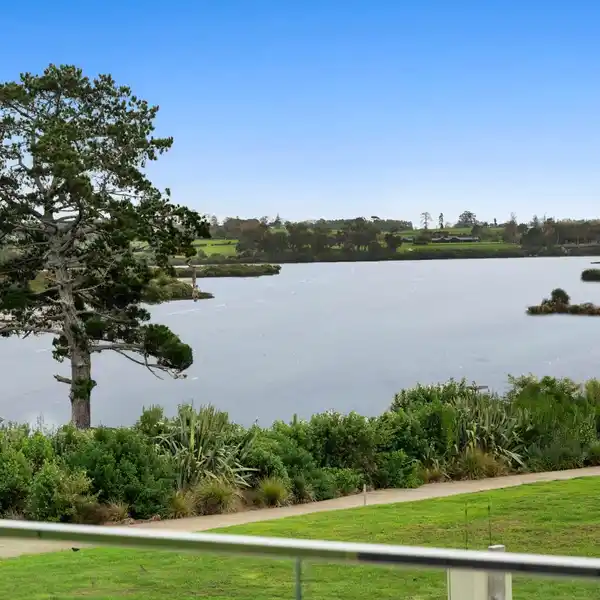 MASTER-PLANNED DEVELOPMENT WITH NATURAL SURROUNDINGS
